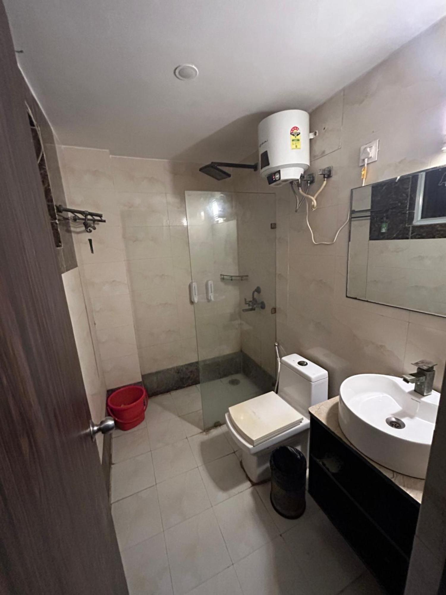 Anandan Citrine Hotell Vrindāvan Exteriör bild