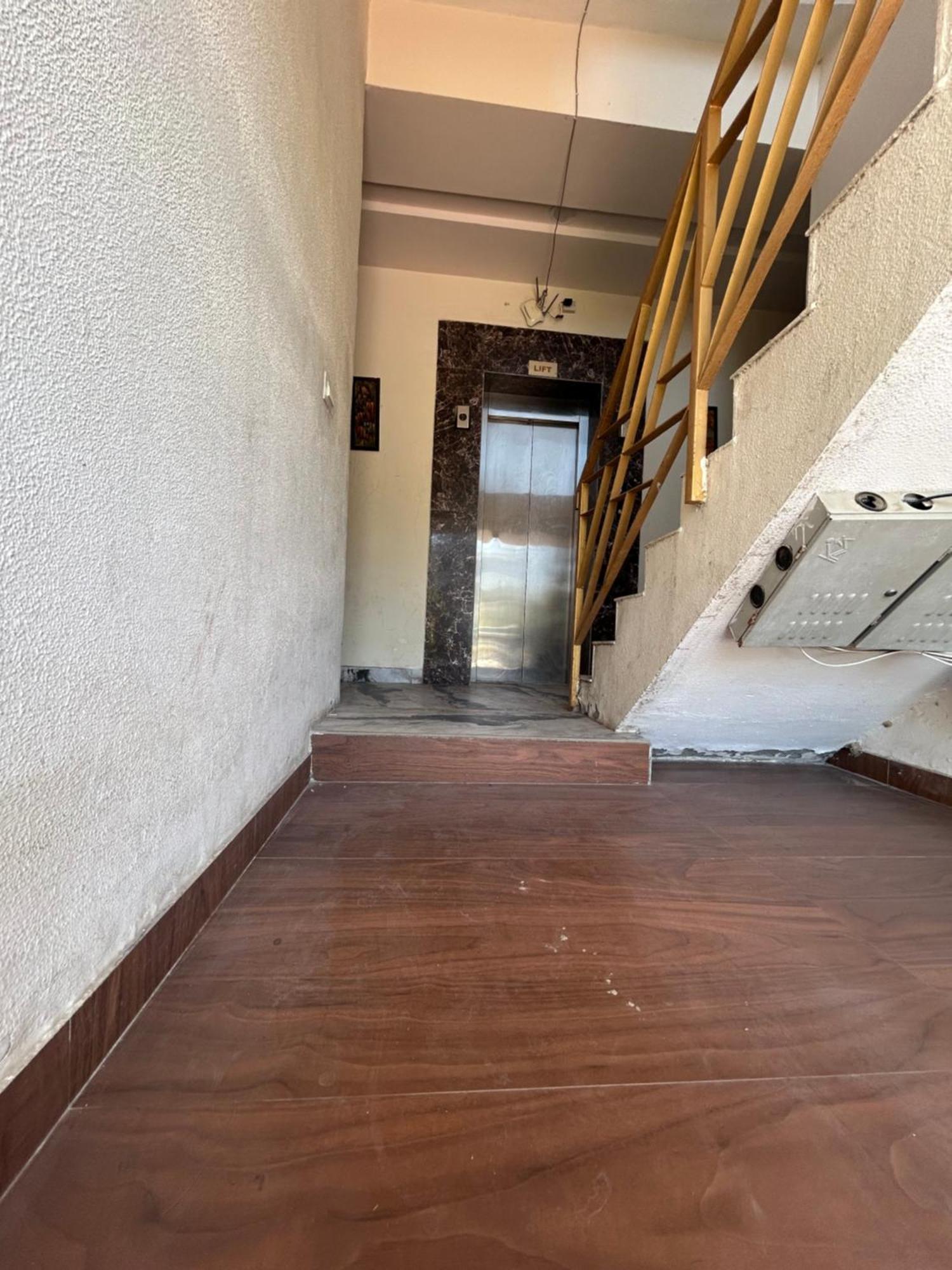 Anandan Citrine Hotell Vrindāvan Exteriör bild